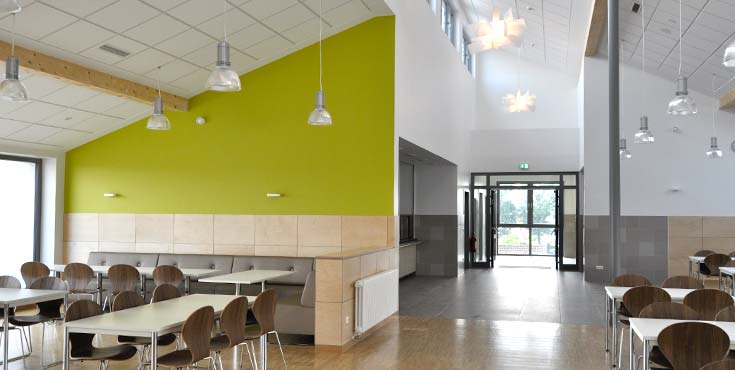Innenansicht des Mensaneubaus in der Oberschule Bergen